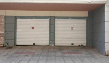 Ζευγάρι εντοπίστηκε νεκρό στον Πειραιά μέσα σε αυτοκίνητο που ήταν σταθμευμένο στο γκαράζ του σπιτιού του!