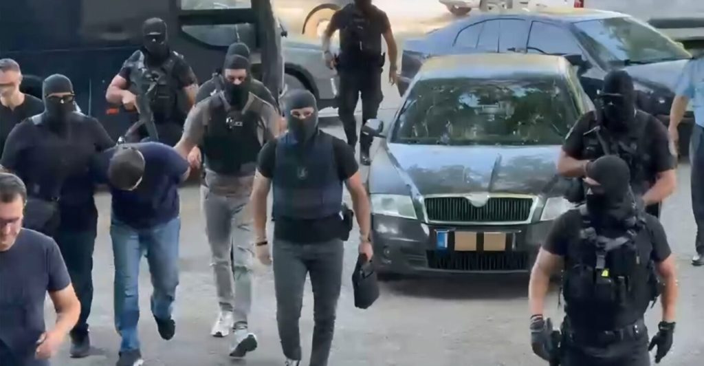 Δολοφονία Β.Νέστορα: Προσωρινά κρατούμενος ο 24χρονος που παραχώρησε το διαμέρισμά του στους δύο κατηγορούμενους
