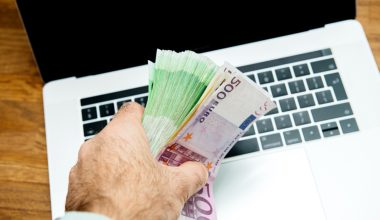 Νέα στοιχεία για την απάτη «καρουζέλ»: Τέσσερις μέχρι στιγμής οι λογιστές και οι επιχειρηματίες που εμπλέκονται