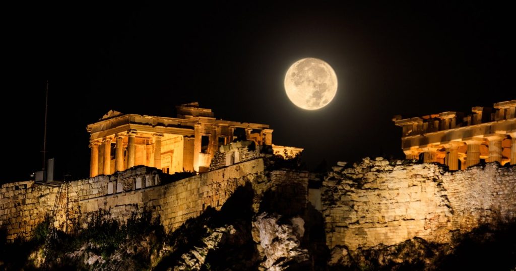 Καλοκαιρινές πανσέληνοι: Πότε θα δείτε το πιο λαμπερό φεγγάρι του Ιουλίου