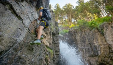 Via ferrata: Η αναρρίχηση στα βουνά που μπορούν να δοκιμάσουν ακόμα και οι αρχάριοι