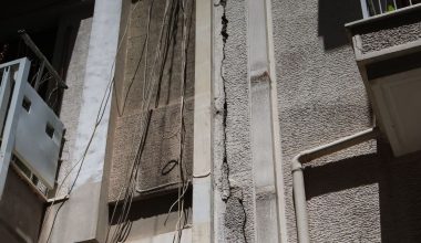 Γ.Παπαδόπουλος για ρωγμές στην Κυψέλη: «Ενδεχομένως έχει μειωθεί η αντισεισμική αντοχή των κτιρίων»