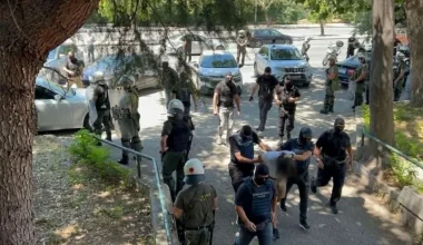 Εκτεταμένη έρευνα της Αντιτρομοκρατικής στο σπίτι του 25χρονου που συνελήφθη για την υπόθεση της Β.Νέστορα