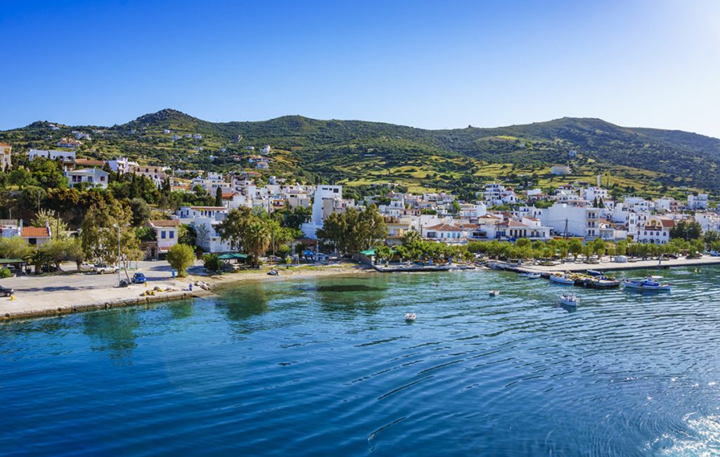 Καλοκαιρινή απόδραση χωρίς πλοίο: 3 προορισμοί κοντά στην Αθήνα που αξίζει να ανακαλύψετε