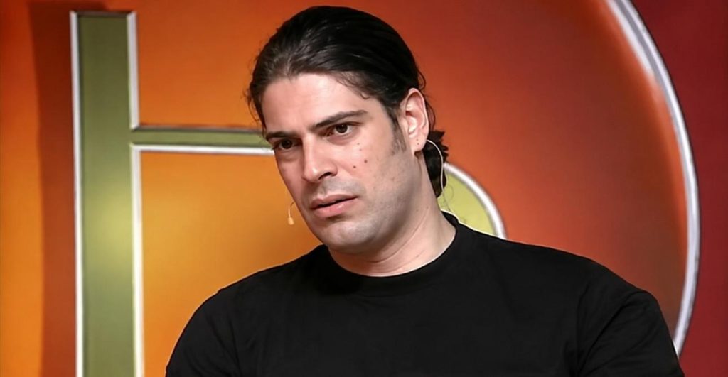 «Τι λες τώρα;»: Η ατάκα του Λορέντζο Καριέρε που έμεινε στην ιστορία της ελληνικής τηλεόρασης (βίντεο)