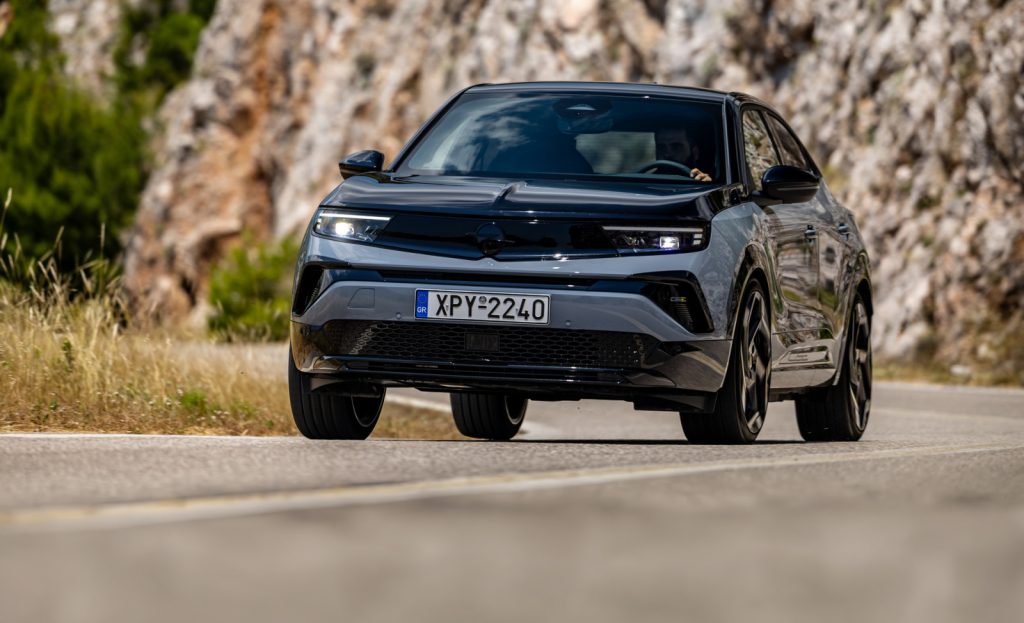 Δοκιμάζουμε το νέο Opel Mokka GSE