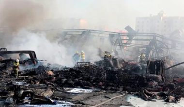 Σοκαριστικό τροχαίο στο Ουζμπεκιστάν – Τρεις αστυνομικές μοτοσικλέτες τυλίχθηκαν στις φλόγες (βίντεο)
