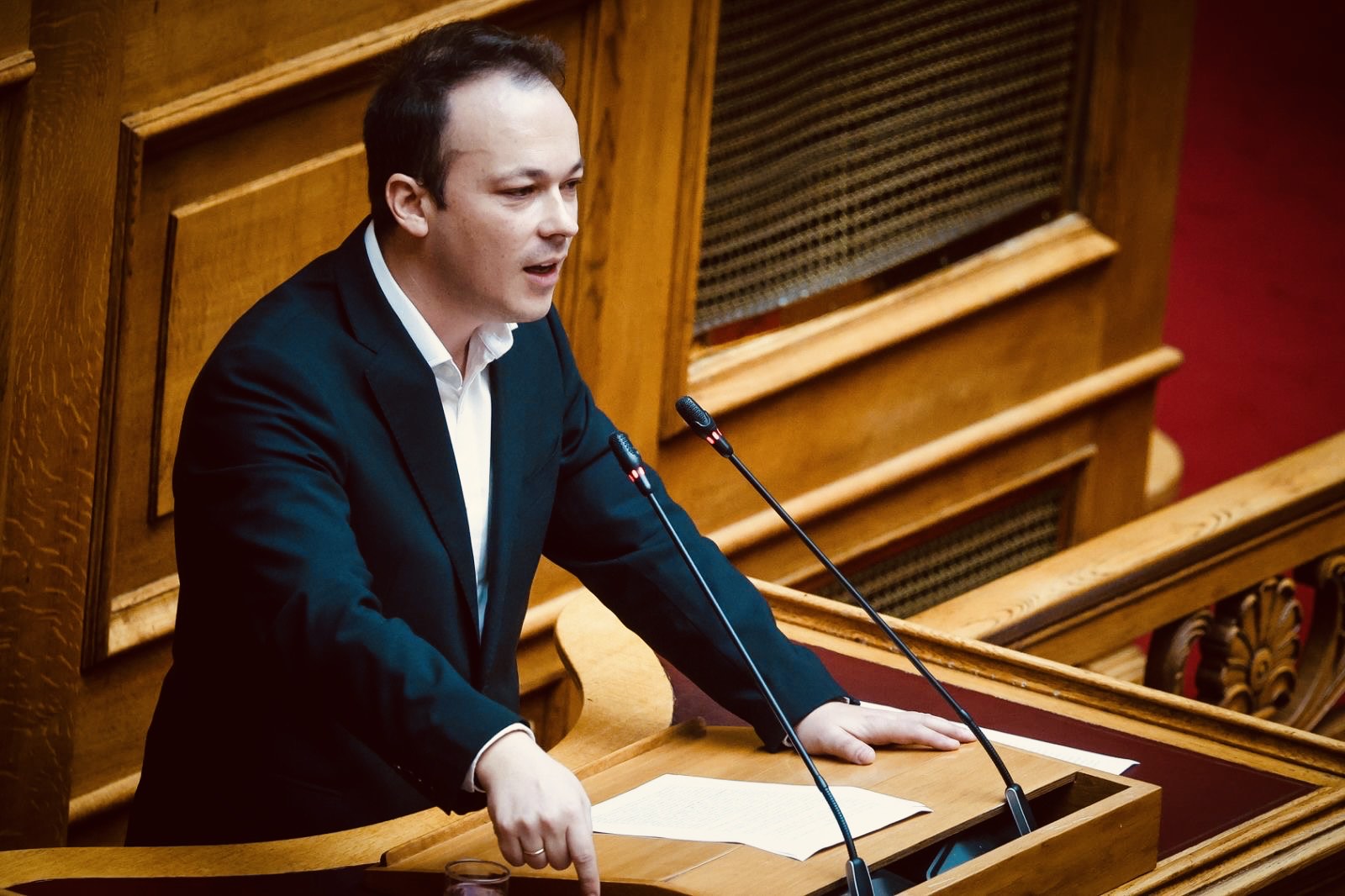 ΣΥΡΙΖΑ: Μετά την αποχώρηση του Γ.Ραγκούση ανεξαρτητοποιείται και ο Μ.Ζαμπάρας