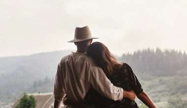 Γιατί χάνουμε το ενδιαφέρον όταν κάποιος μας δείχνει ότι μας θέλει πολύ; – Η ψυχολογία πίσω από το «κυνήγι»