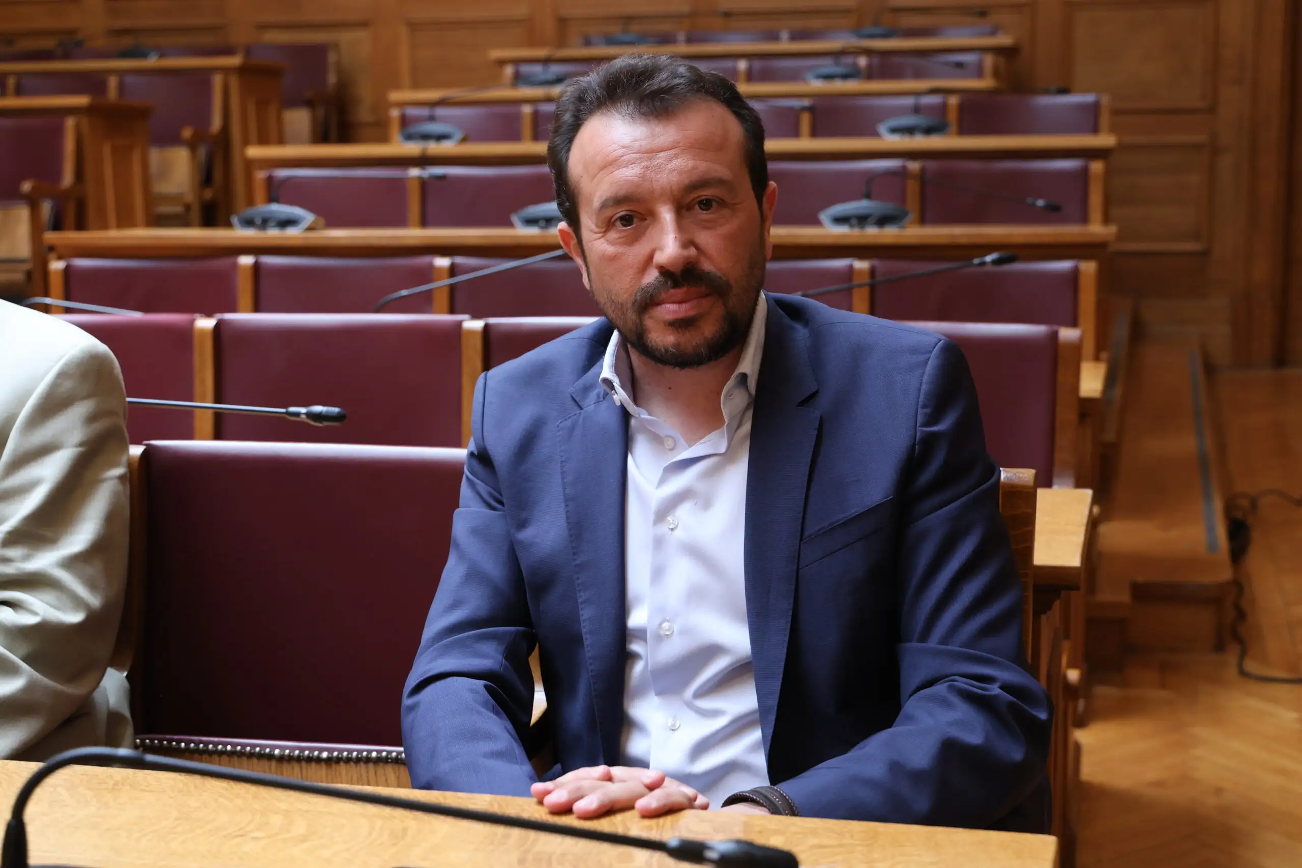 Ο Νίκος Παππάς λέει ότι ο ΣΥΡΙΖΑ δεν θα διαλυθεί και ότι είναι ακόμη εδώ: «Να το βάλουν όλοι καλά στο μυαλό τους»