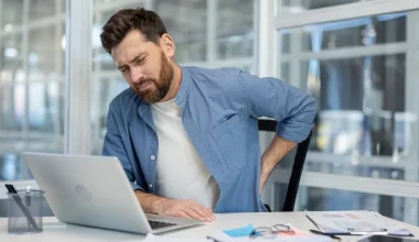 Πολύωρη εργασία μπροστά σε οθόνη: Πώς να προστατεύσετε τα μάτια σας από την οπτική κόπωση