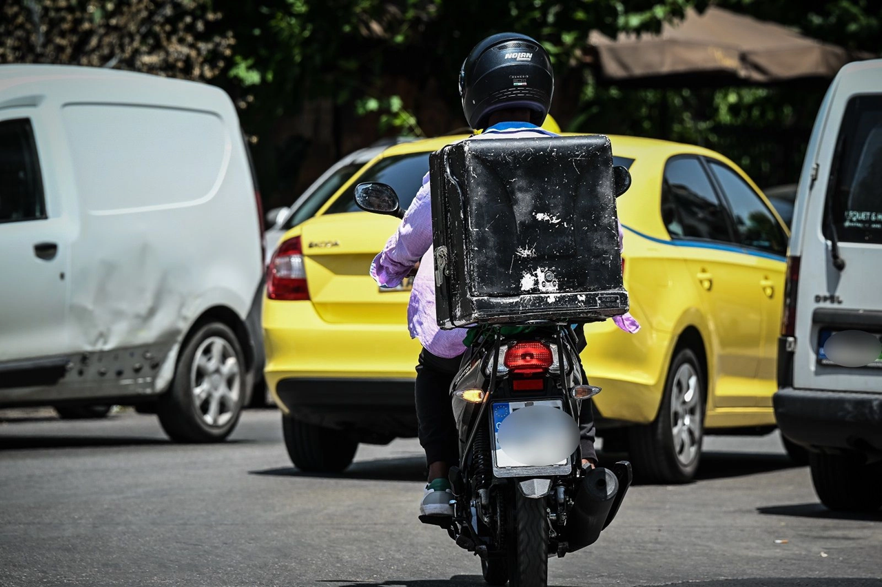 Χωρίς delivery ο τελικός του Μουντιάλ: Στάση εργασίας από τους διανομείς μέχρι τα μεσάνυχτα