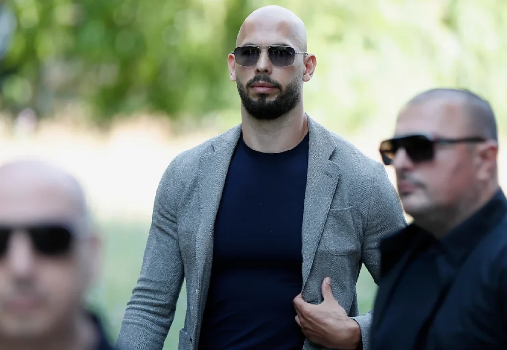Οι U.S. Marshals συνέλαβαν στο Μαϊάμι τον Άντριου Τέιτ και τον αδελφός του (βίντεο)