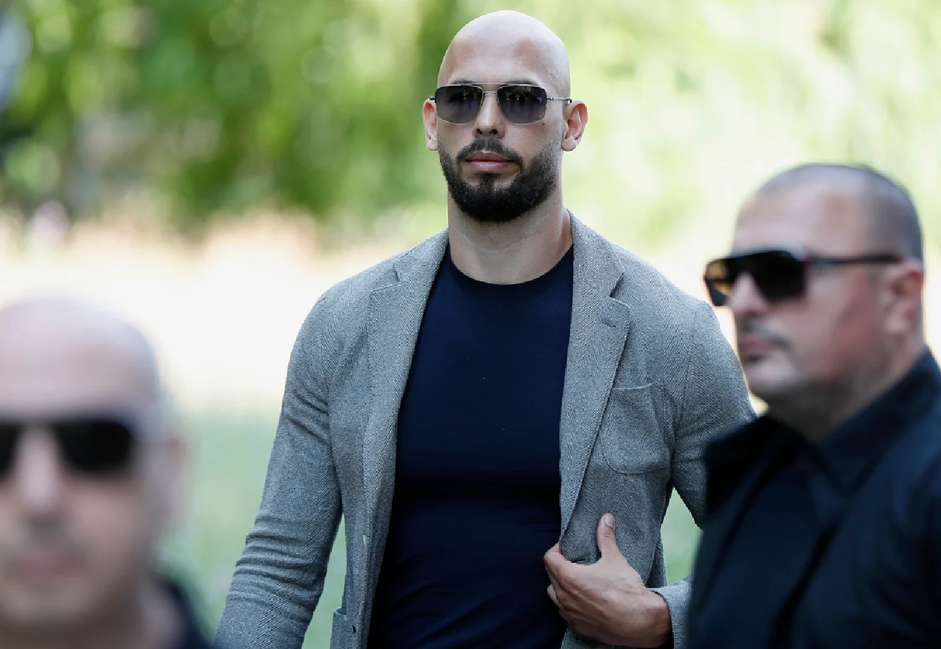 Οι U.S. Marshals συνέλαβαν στο Μαϊάμι τον Άντριου Τέιτ και τον αδελφό του (βίντεο)