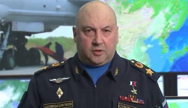 Σ.Σουροβίκιν: «Δεν έχουμε πλήξει ακόμη αρκετά σκληρά την Ουκρανία – Μπορούμε να ισοπεδώσουμε τα πάντα»