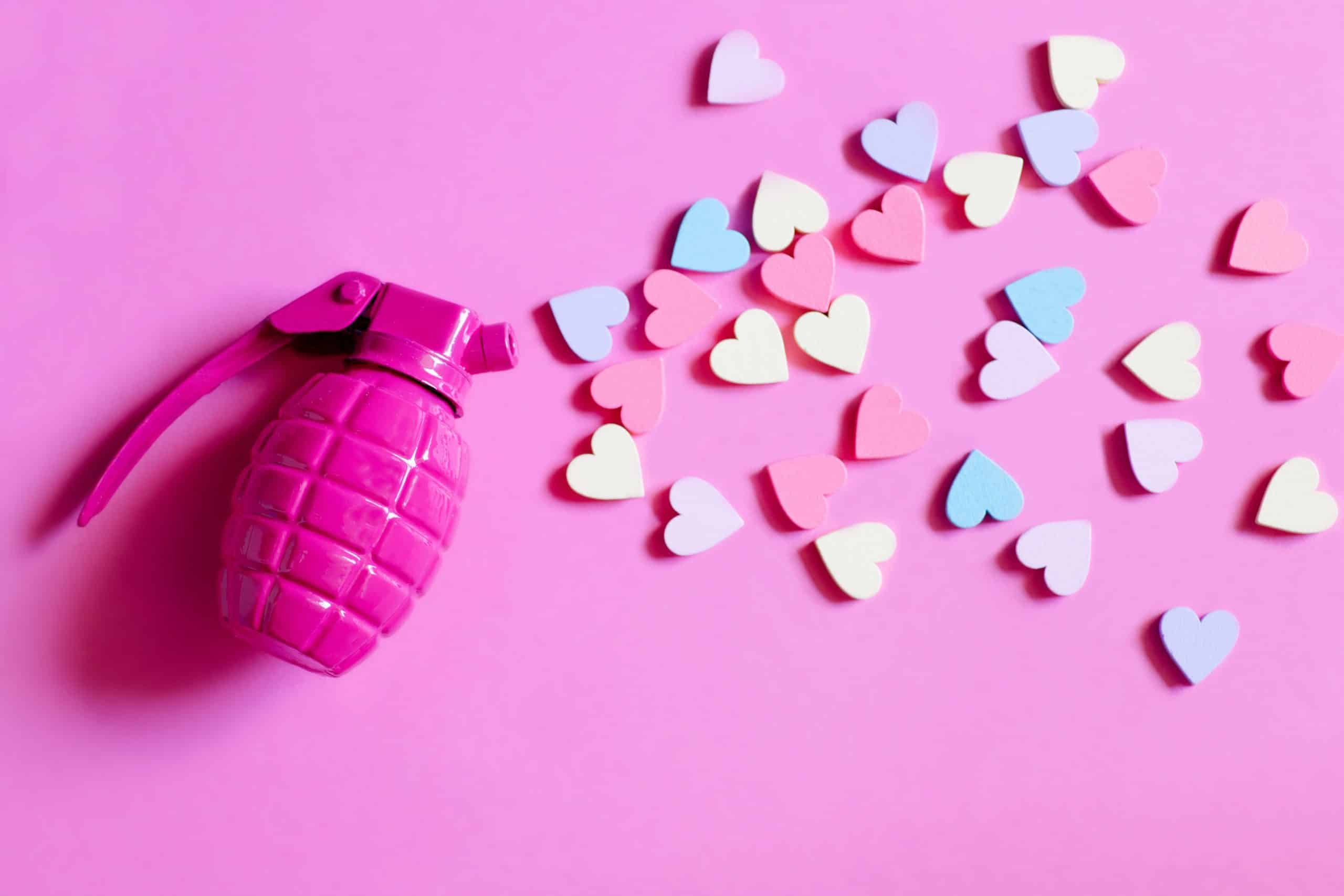 «Love bombing»: Όταν η υπερβολική προσοχή γίνεται προειδοποιητικό σημάδι