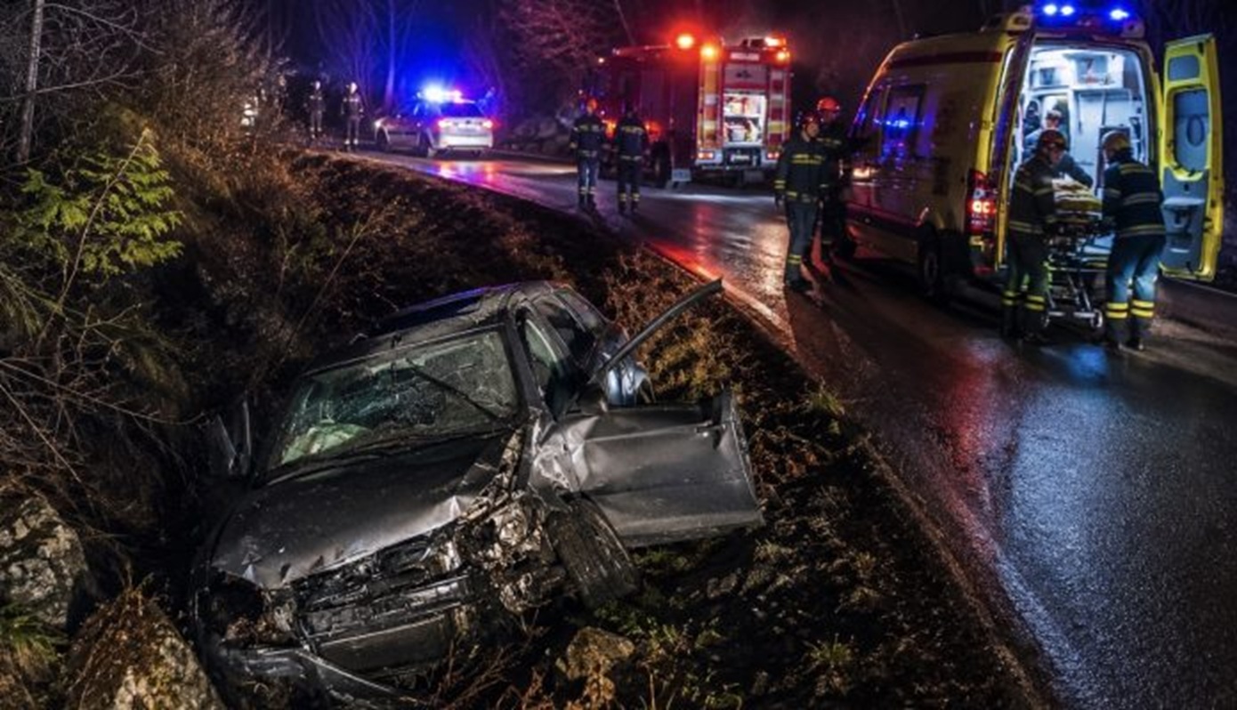 Τραγωδία στην άσφαλτο της Φωκίδας: Νεκροί ένας 35χρονος και μια 55χρονη μετά από εκτροπή οχήματος