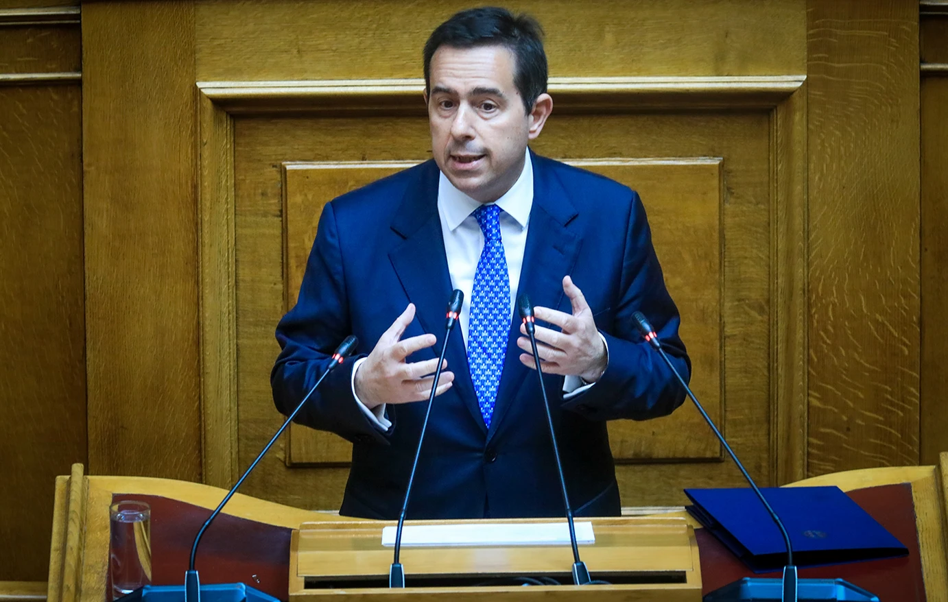 ΝΔ: Επιστρέφει στη θέση του κοινοβουλευτικού εκπροσώπου ο Ν.Μηταράκης
