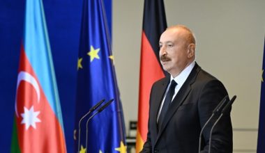 Αλίεφ σε ΕΕ : «Η ρωσική ενέργεια καταρρέει – Επιτέλους επενδύστε σε ορυκτά καύσιμα»