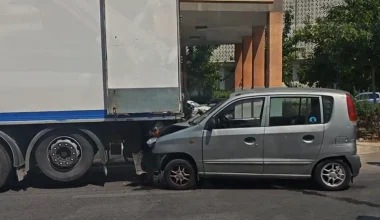 Κεραμεικός: ΙΧ προσέκρουσε στο πίσω μέρος φορτηγού – Μεγάλες καθυστερήσεις στην κυκλοφορία των οχημάτων