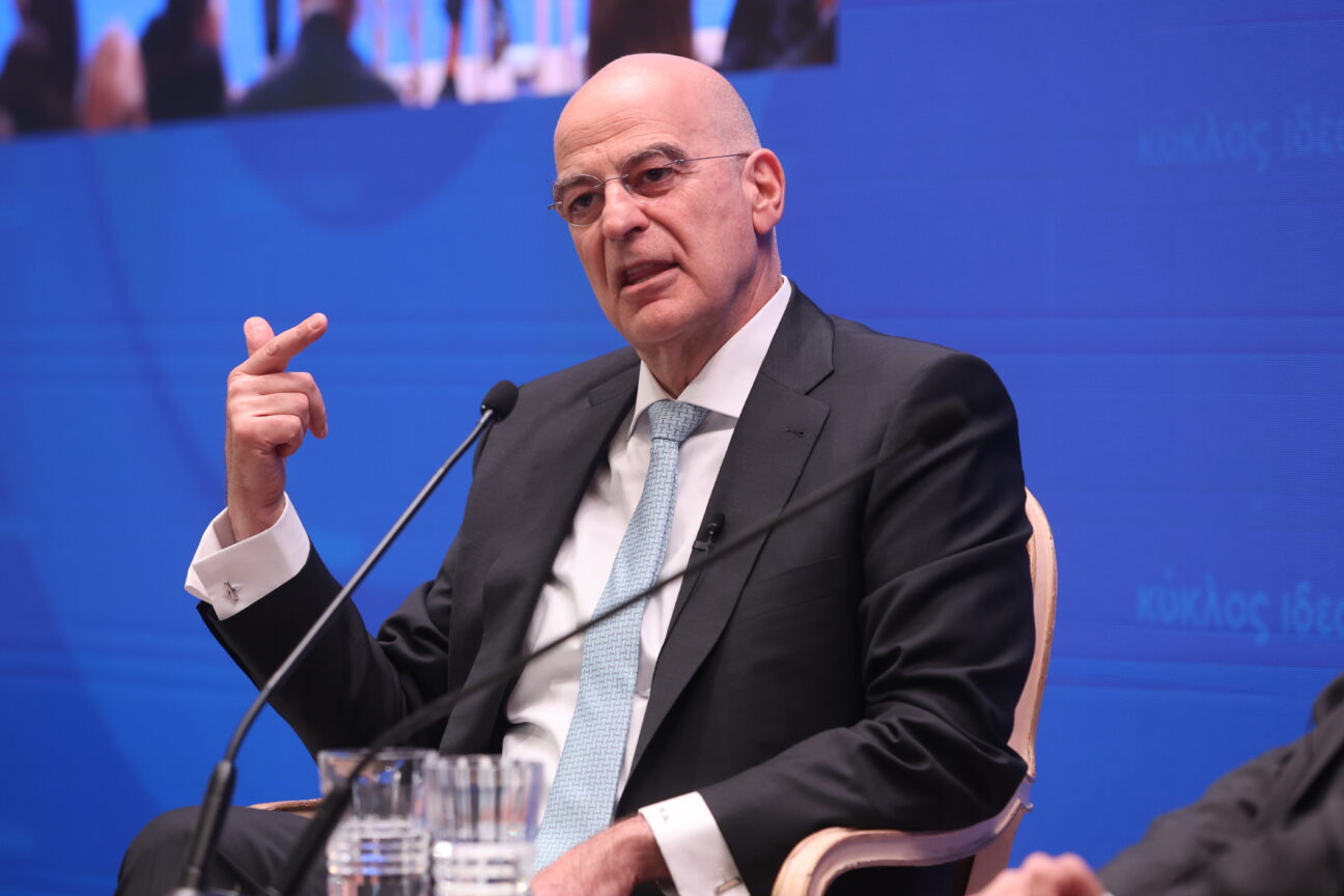 Ν.Δένδιας για Μ.Λίντα: «Άφησε ανεξίτηλο το αποτύπωμά της στο ελληνικό τραγούδι»