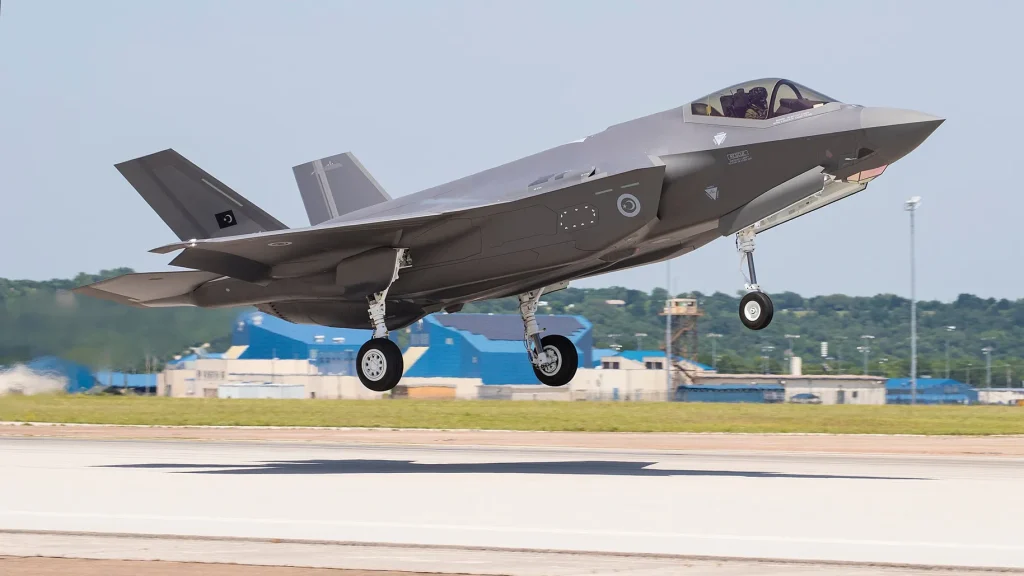 Στέιτ Ντιπάρτμεντ για τουρκικά F-35: «Δεν γίνεται να τα δώσουμε όσο έχουν S-400»
