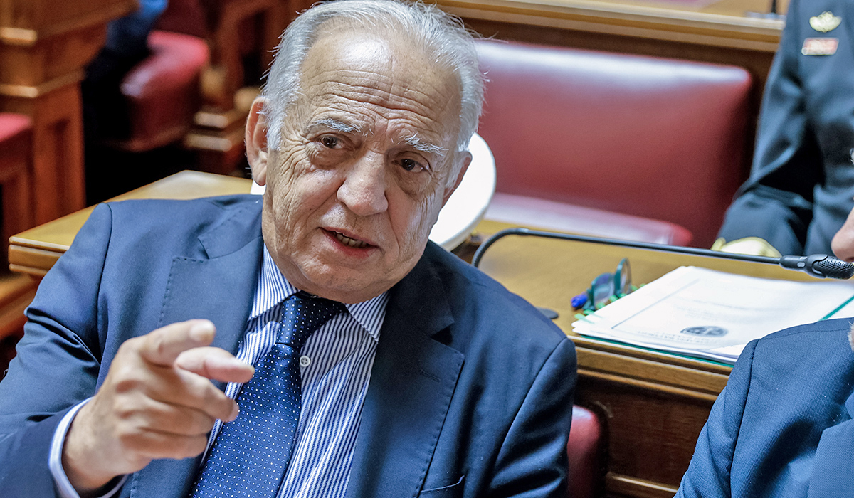 Δ.Χατζηδάκης για το πρόβλημα που αντιμετωπίζει με την υγεία του: «Έχω στο πλευρό μου τους γιατρούς του Λαϊκού»