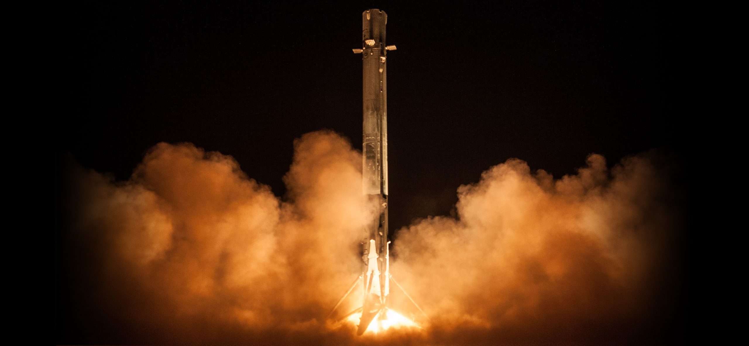 Πύραυλος της SpaceX θα συντριβεί στη Σελήνη στις 5 Αυγούστου – Θα δημιουργήσει νέο κρατήρα