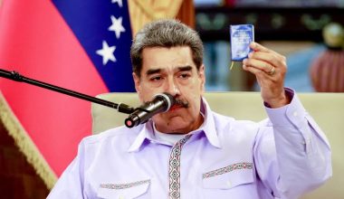 «Ερινύες» οι υποθέσεις διακίνησης ναρκωτικών για τον Νικολάς Μαδούρο