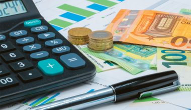72 δόσεις ή εξωδικαστικός μηχανισμός; – Ποια ρύθμιση συμφέρει τους οφειλέτες