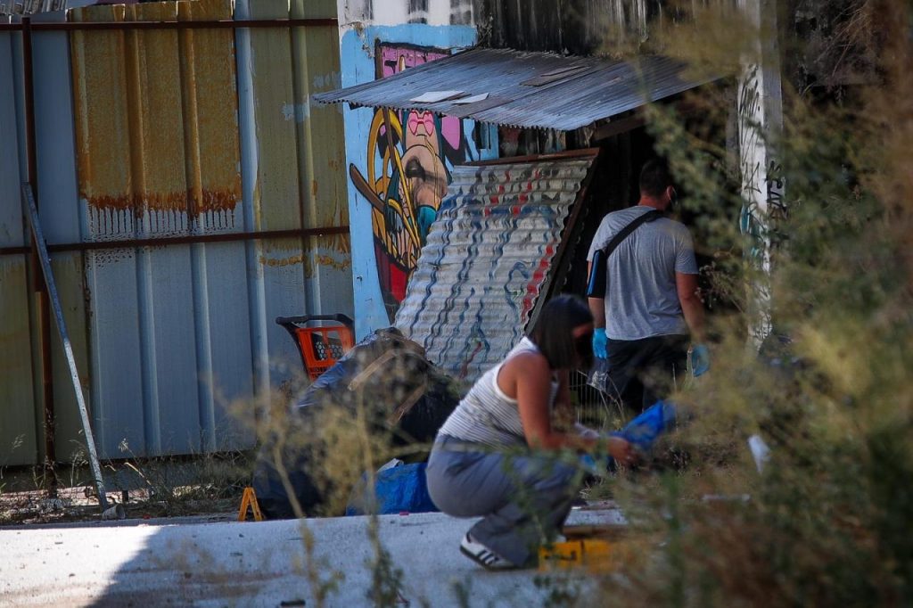 Υπόθεση νεκρής γυναίκας σε βαλίτσα στην Κυψέλη: Πώς το σορτς που φορούσε μπορεί να οδηγήσει στην ταυτοποίησή της