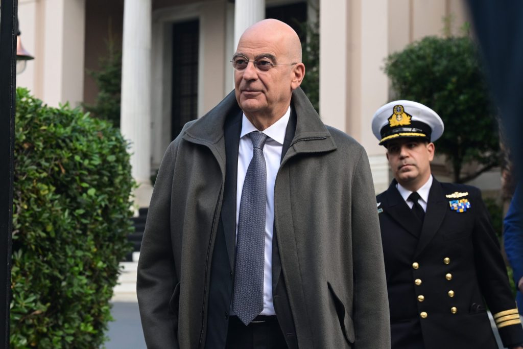 Συνεδρίαση ΚΥΣΕΑ: Με απευθείας αναθέσεις και χωρίς αξιολογήσεις μοίρασαν 4,3 δισεκατομμύρια ευρώ
