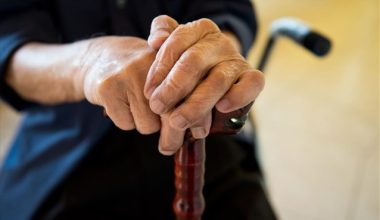 Θεσσαλονίκη: Γιαγιά συνελήφθη για κλοπή χρυσών λιρών από το σπίτι του εγγονού της