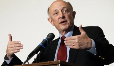 Νεκρός πρώην διευθυντής της CIA που έπασχε από το «Σύνδρομο της Αβάνας» – Αμερικανικά ΜΜΕ: «Φταίνε οι Ρώσοι»