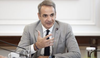 Σε εξέλιξη η συνέντευξη του Κ.Μητσοτάκη στο Open: «Οι εκλογές δεν θα γίνουν το φθινόπωρο» (live)