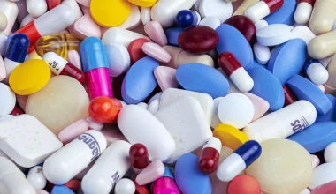 Πλαστά φάρμακα στο διαδίκτυο: Τα σημάδια που πρέπει να προσέξετε πριν τα αγοράσετε