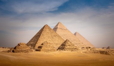 Η μυστηριώδης «πόρτα» στη Μεγάλη Πυραμίδα της Γκίζας που παραμένει κλειστή εδώ και 4.500 χρόνια
