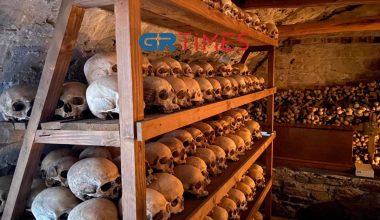 Γιατί υπάρχουν κόκκαλα και κρανία στα οστεοφυλάκια των μοναστηριών