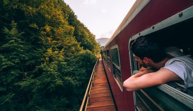 Η φωτογραφία πριν το ταξίδι που ειδικοί συμβουλεύουν να μην αναρτήσετε: «Mπορεί να σας δημιουργήσει προβλήματα»