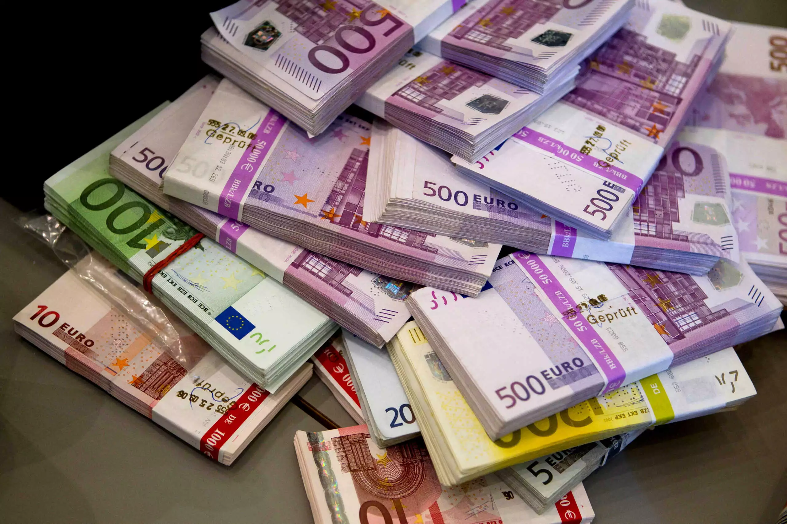 14,8 δισ. ευρώ στον «αέρα»: Τα ανεκπλήρωτα «ορόσημα» του Ταμείου Ανάκαμψης ενάμιση μήνα πριν τη λήξη