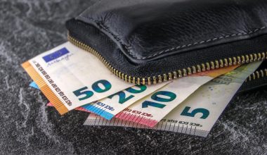 Δείτε πώς θα αμειφθούν όσοι εργαστούν ανήμερα τον Δεκαπενταύγουστο