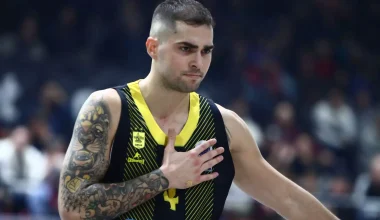 Βασίλης Τολιόπουλος: Οι πρώτες δηλώσεις του Έλληνα γκαρντ μετά την επιστροφή του στον Άρη (βίντεο)