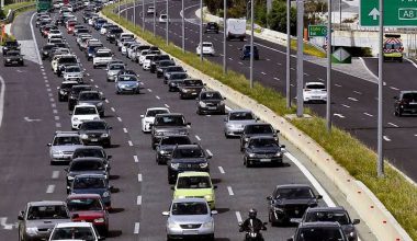 Η τεχνητή νοημοσύνη μπαίνει στα πρόστιμα των ΙΧ: Θα εξετάζει τις ενστάσεις για ανασφάλιστα οχήματα