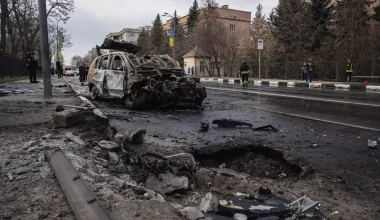 Εικόνες Αποκάλυψης στο Χάρκοβο: Ρωσικοί πύραυλοι ισοπέδωσαν τη Βάλκα – Δείτε βίντεο