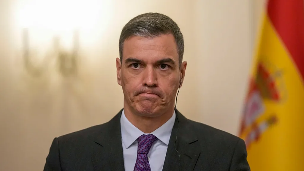 Σε πανικό ο Π.Σάντσεθ: Έχει «χάσει» την μπάλα με τις πυρκαγιές και τώρα τα «φορτώνει» στην… κλιματική αλλαγή
