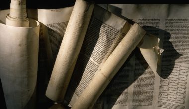 Γαλλία: Άγνωστοι έκλεψαν 12 ειλητάρια της Τορά από συναγωγή