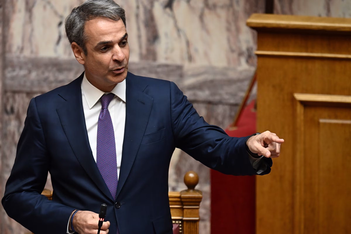 Predator, ΟΠΕΚΕΠΕ, Τέμπη, κ.λ.π. – Τα σκάνδαλα που δεν «κλείνουν» και «καταδιώκουν» συνεχώς την κυβέρνηση