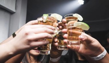 Μηδαμινοί έλεγχοι και το αλκοόλ στον… Θεό: 15χρονη διακομίστηκε εκτάκτως στο «Γεννηματάς» επειδή μέθυσε σε μπαρ