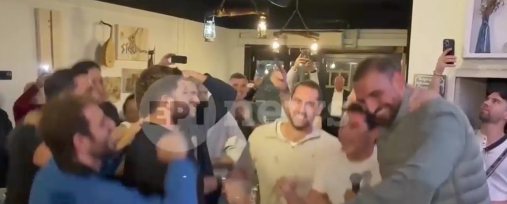 Πρωταθλητές στο νερό, Έλληνες στην καρδιά – Το ξέφρενο γλέντι της Εθνικής πόλο στο Σίδνεϊ με ζεϊμπέκικο (βίντεο)