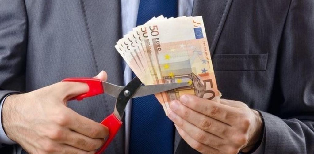 73χρονος στη Ρόδο είδε «κούρεμα» οφειλών ύψους 244.000 ευρώ – Ο λόγος